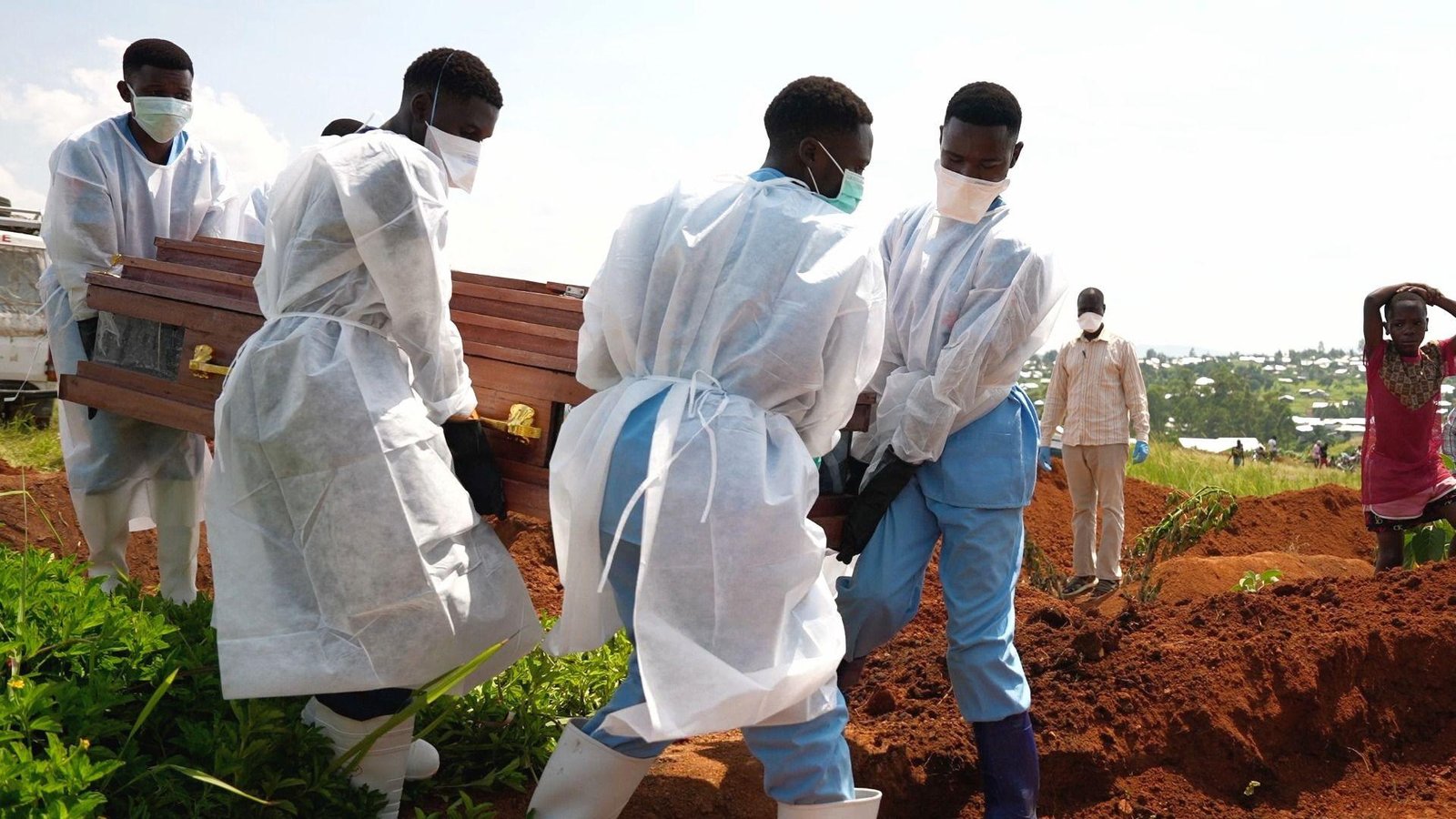 UK begins trials of Ebola vaccine developed in just eight weeks
