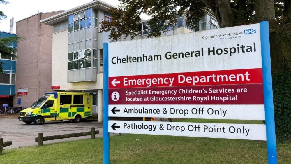 A&E to remain open as doctors' strike called off