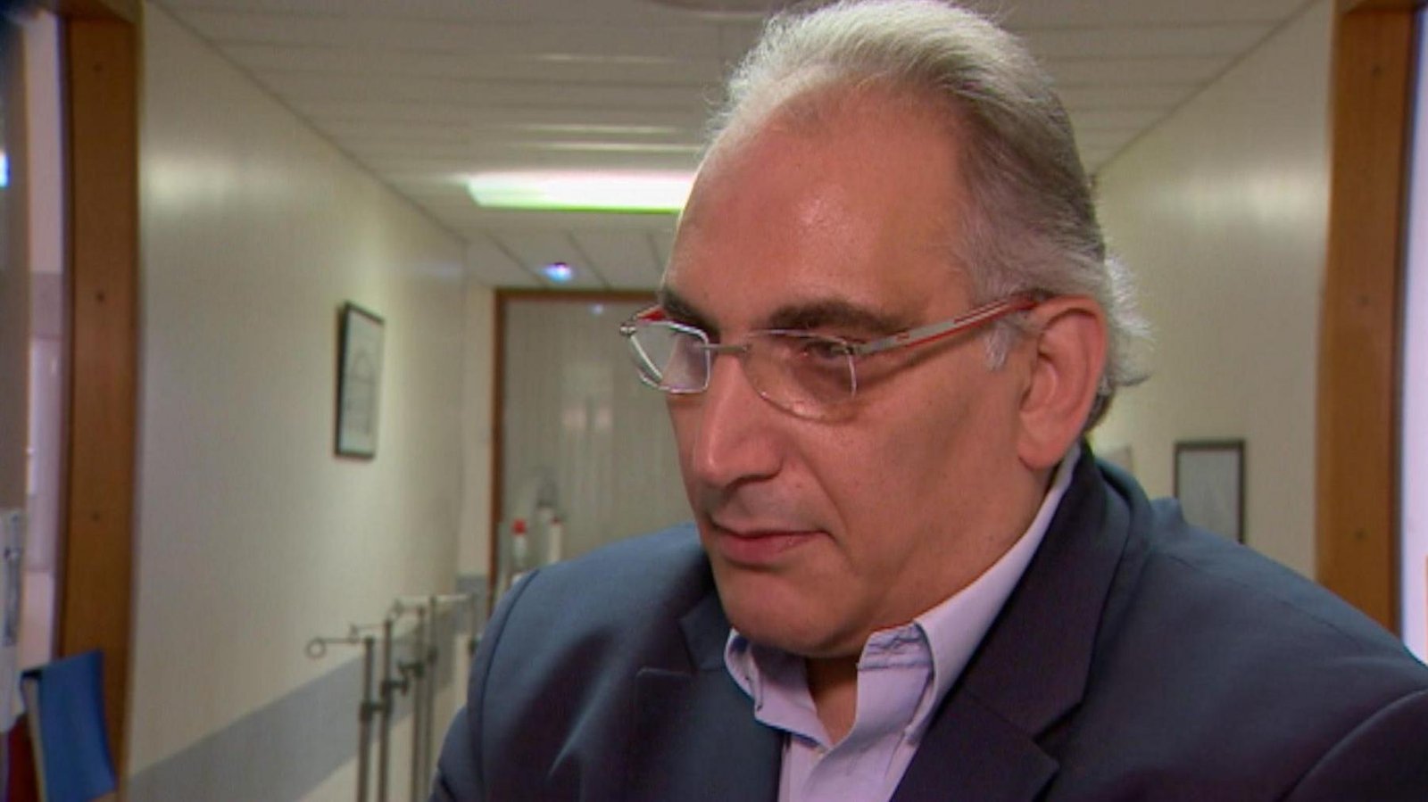 Leading doctor rebukes NHS chiefs over transplants